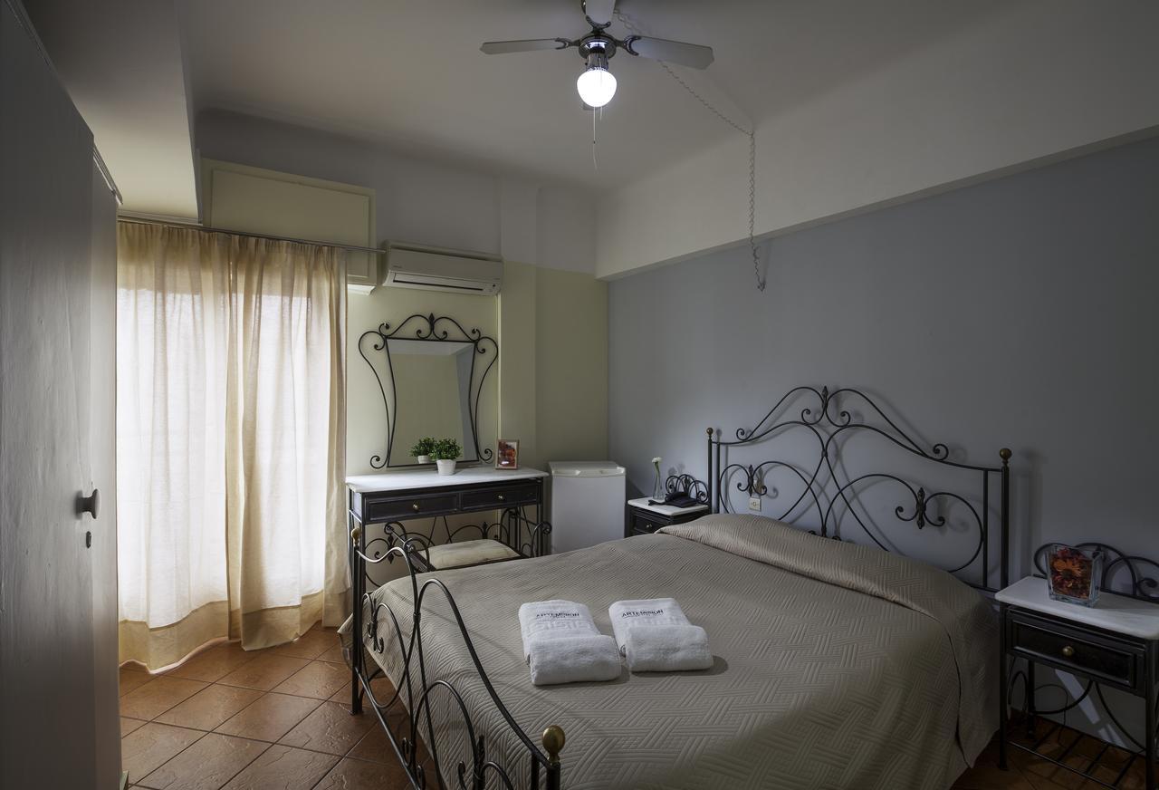 Hotel Artemision Atene Esterno foto